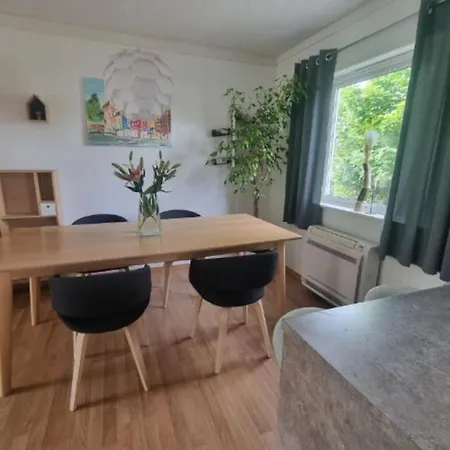 Cheerful 3 Bedroom With Hot Tub Hotel Stavanger
