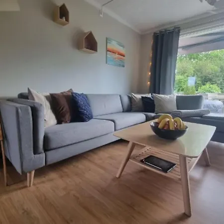 Hotel Cheerful 3 Bedroom With Hot Tub Stavanger